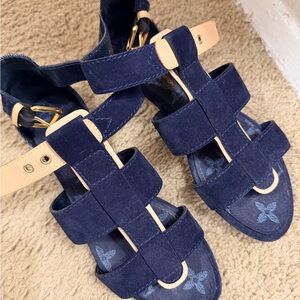 Louis Vuitton Navy Sandals, Sz 35 (5)